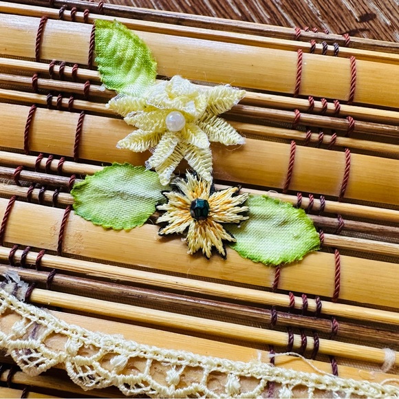 Vintage Clutch Womens Bamboo Flap Handbag Purse Tan Lace Embellished Summer Boho - Picture 2 of 9